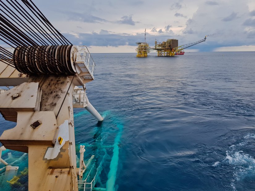 oil rig, ship, marine, platform, sea, oil and gas,