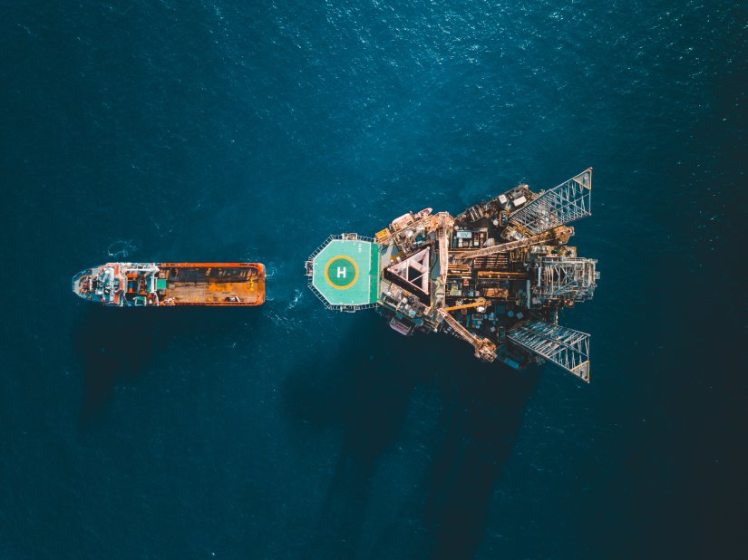 Aerial View Jack Rig Towing Vessel